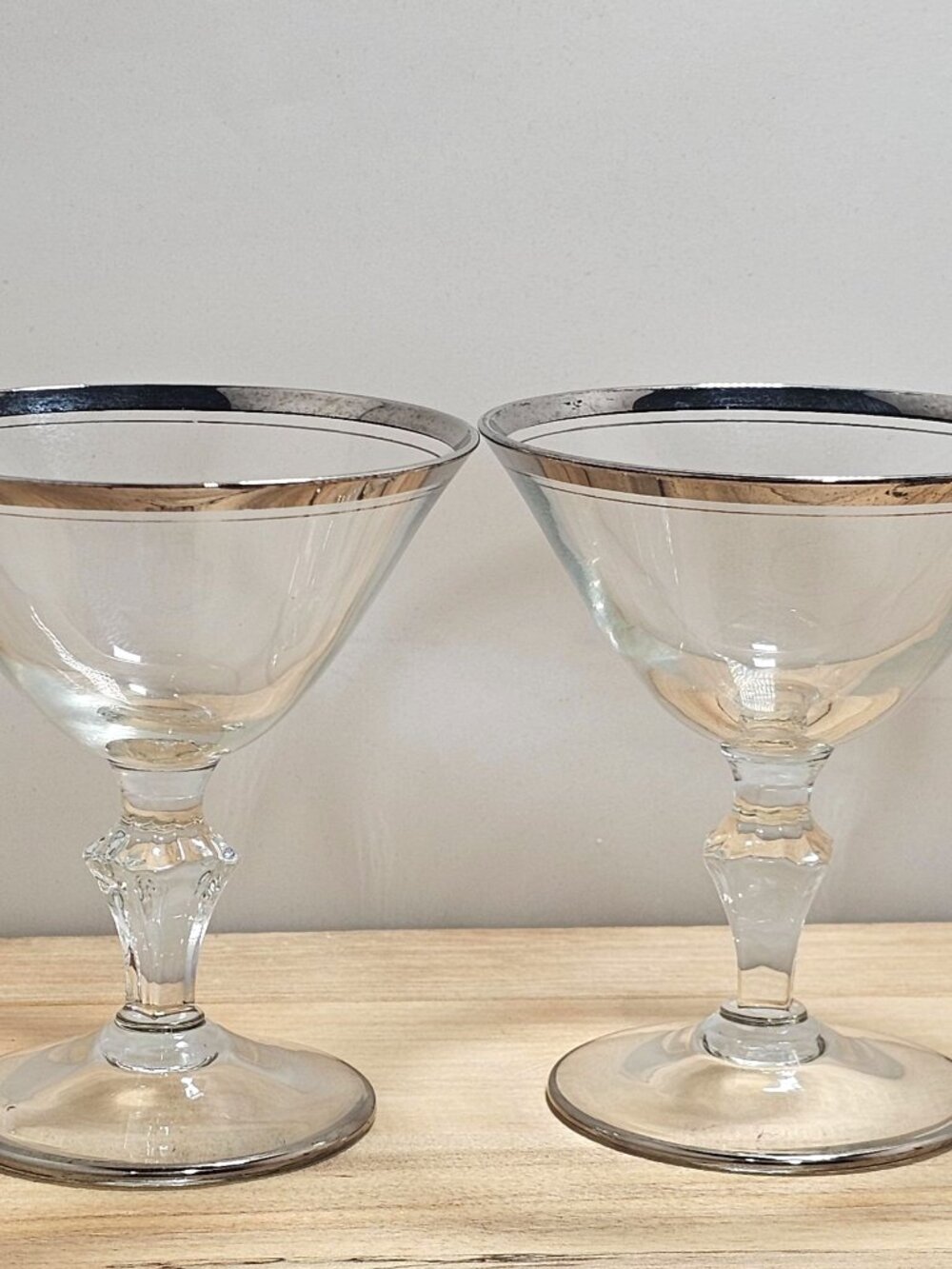 2 Glastonbury Lotus Colonial 92 Champagne Glasses 4.25" platinum bands 1957 USA